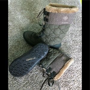 Women’s Columbia brand winter boots